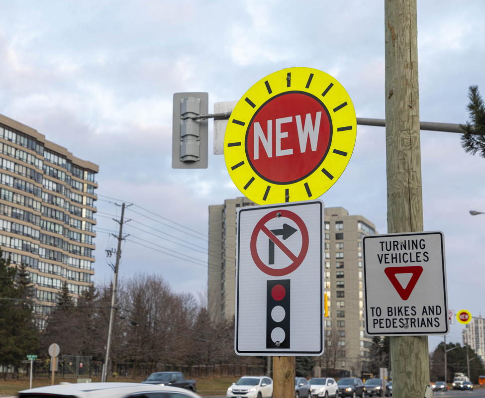 new right turn on red sign